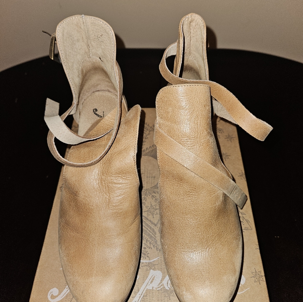 Free People Cedar Clog